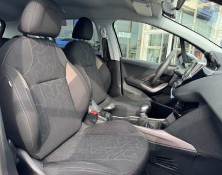 2008 1.2 PURETECH 82CH STYLE DISTRIBUTION NEUVE