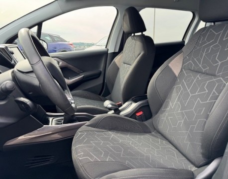 2008 1.2 PURETECH 82CH STYLE DISTRIBUTION NEUVE