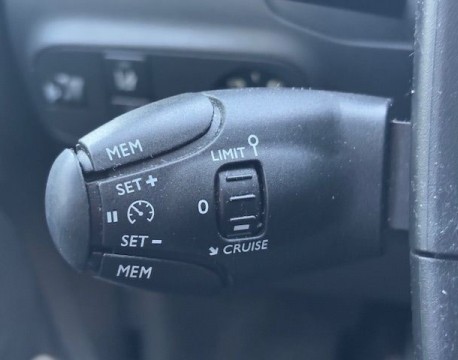 C3 PURETECH 82CH ELLE S&S DISTRIBUTION NEUVE