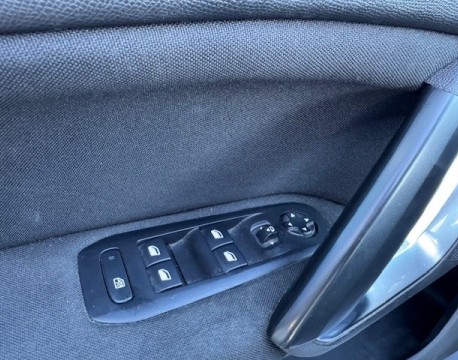 308 SW 1.2 PURETECH 130CH ACTIVE BUSINESS DISTRIBUTION NEUVE