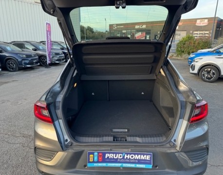 ARKANA 1.6 E-TECH 145CH BUSINESS