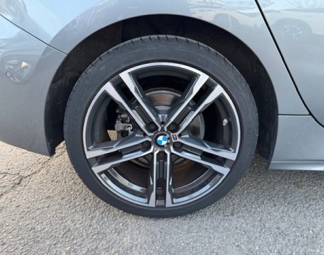 SERIE 1 (F40) 118IA 136CH M SPORT DKG7