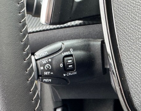 208 1.2 PURETECH 100CH S&S ALLURE PACK EAT8