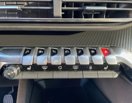 3008 1.2 PURETECH 130CH ACTIVE DISTRIBUTION NEUVE