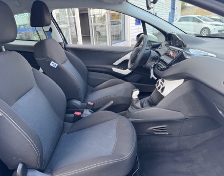 208 1.0 PURETECH LIKE 3P 70CH DISTRIBUTION OK