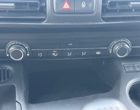 BERLINGO VAN XL 950KG BLUEHDI 130 S&S CLUB