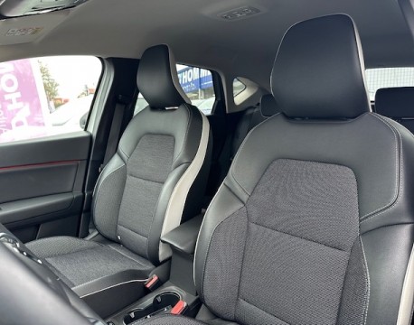 CAPTUR 1.3 TCE 160CH FAP INTENS EDC + PARK ASSIST