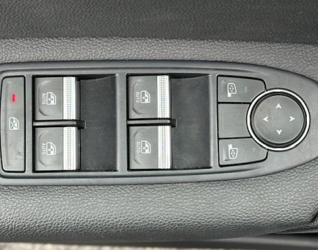 CAPTUR 1.3 TCE 160CH FAP INTENS EDC + PARK ASSIST