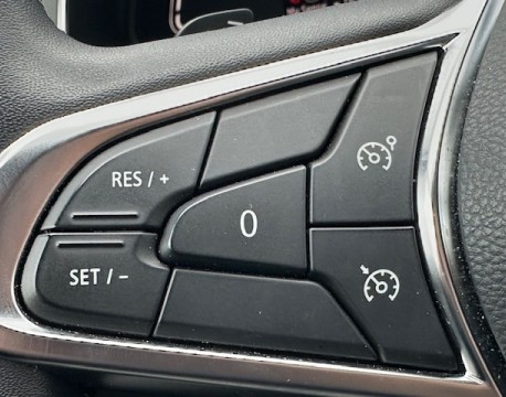 CAPTUR 1.3 TCE 160CH FAP INTENS EDC + PARK ASSIST