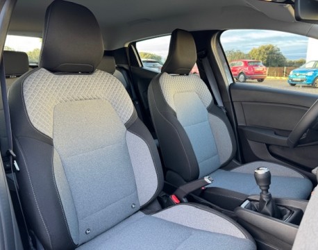 CLIO V 1.5 DCI 100CH EVOLUTION + CAMERA / KEY LESS / RETROS RABAT