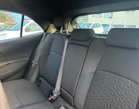 COROLLA 122H DYNAMIC BUSINESS + PROGRAMME BEYOND ZERO ACADEMY