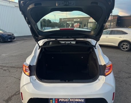 COROLLA 122H DYNAMIC BUSINESS + PROGRAMME BEYOND ZERO ACADEMY