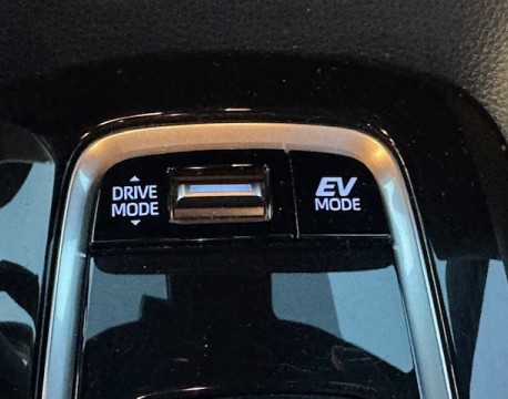 COROLLA 122H DYNAMIC BUSINESS + PROGRAMME BEYOND ZERO ACADEMY