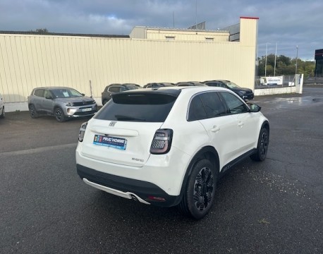 600 1.2 HYBRID 100CH LA PRIMA DCT6