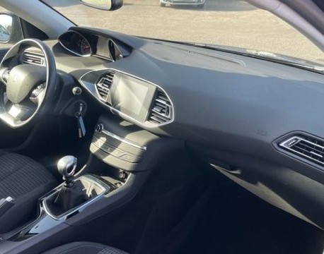 308 1.2 PURETECH 130CH STYLE DISTRIBUTION NEUVE