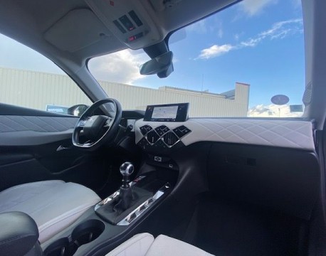 DS 3 CROSSBACK PURETECH 100CH GRAND CHIC RIVOLI DISTRIBUTION NEUVE