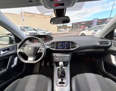 308 1.2 PURETECH 110CH ALLURE DISTRIBUTION NEUVE