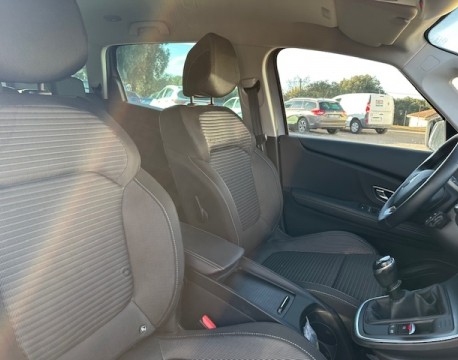 GRAND SCENIC IV 1.7 BLUE DCI 120CH BUSINESS 7 PLACES