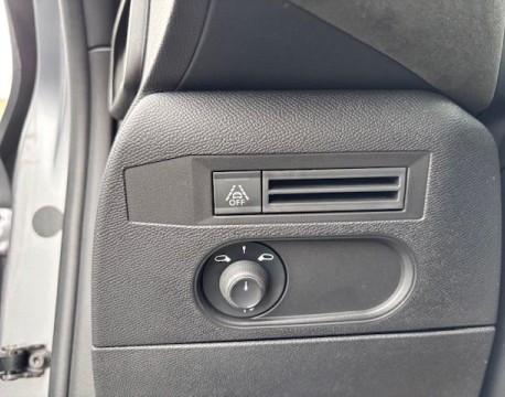 DS 3 CROSSBACK E-TENSE PERFORMANCE LINE +