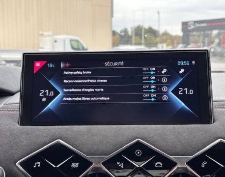 DS 3 CROSSBACK E-TENSE PERFORMANCE LINE +