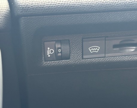 308 SW 1.5 BLUEHDI 130CH S&S ALLURE EAT8