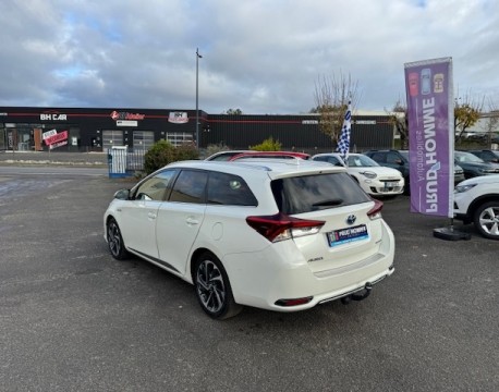 AURIS TOURING SPORTS HSD 136H TECHNOLINE 100CH