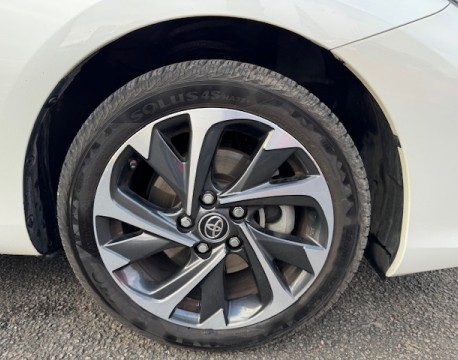 AURIS TOURING SPORTS HSD 136H TECHNOLINE 100CH