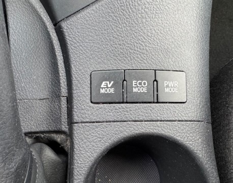 AURIS TOURING SPORTS HSD 136H TECHNOLINE 100CH