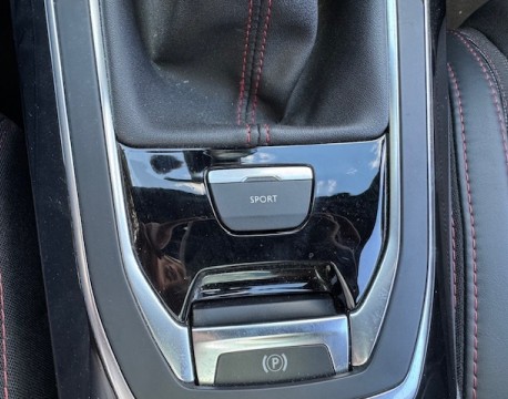 308 SW 1.2 PURETECH 130CH GT LINE TOIT PANO + DISTRIBUTION NEUVE