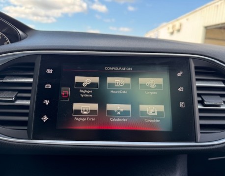 308 SW 1.2 PURETECH 130CH GT LINE TOIT PANO + DISTRIBUTION NEUVE