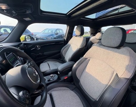 MINI III COOPER 184 SE FINITION GREENWICH BVA 32.6 KWH