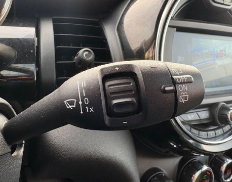 MINI III COOPER 184 SE FINITION GREENWICH BVA 32.6 KWH