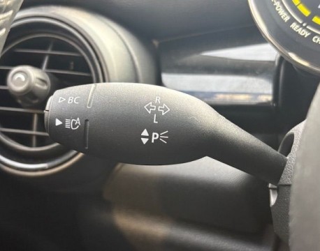 MINI III COOPER 184 SE FINITION GREENWICH BVA 32.6 KWH