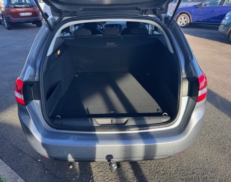 308 SW 1.2 PURETECH 130CH ACTIVE BUSINESS DISTRIBUTION NEUVE