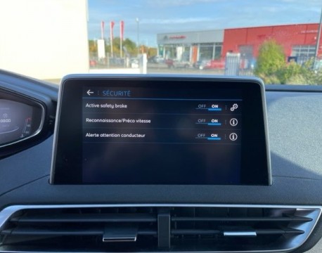 3008 1.2 PURETECH 130CH GT LINE DISTRIBUTION NEUVE