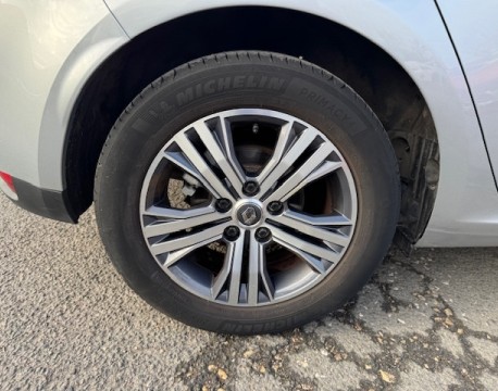 MEGANE IV 1.3 TCE 140CH EVOLUTION