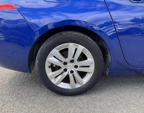 308 SW 1.2 PURETECH 110CH S&S ACTIVE BUSINESS DISTRIBUTION NEUVE