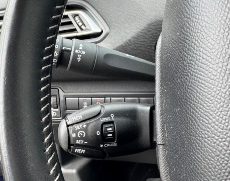 308 SW 1.2 PURETECH 110CH S&S ACTIVE BUSINESS DISTRIBUTION NEUVE