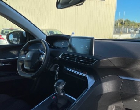 3008 1.2 PURETECH 130CH ACTIVE DISTRIBUTION NEUVE