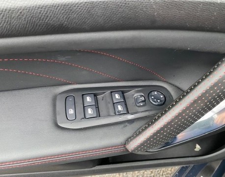 308 SW 1.2 PURETECH 130CH GT LINE TOIT PANORAMIQUE