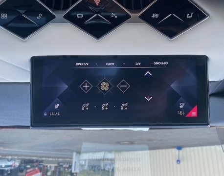 DS 3 CROSSBACK PURETECH 100CH GRAND CHIC RIVOLI DISTRIBUTION NEUVE