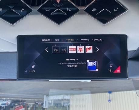 DS 3 CROSSBACK PURETECH 100CH GRAND CHIC RIVOLI DISTRIBUTION NEUVE