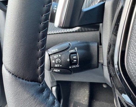 208 1.2 HYBRID 110CH ALLURE E-DCS6