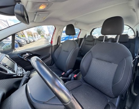 208 1.6 BLUEHDI 100CH ALLURE + GPS DISTRIBUTION NEUVE