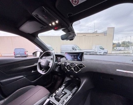 DS 3 CROSSBACK E-TENSE PERFORMANCE LINE +