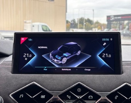 DS 3 CROSSBACK E-TENSE PERFORMANCE LINE +