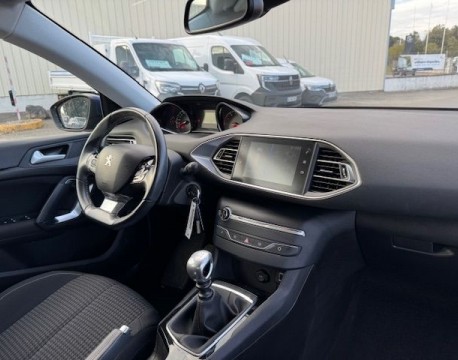 308 1.2 PURETECH 110CH ACTIVE DISTRIBUTION NEUVE