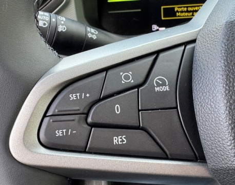 DUSTER 1.8 HYBRID 155CH EXTREME