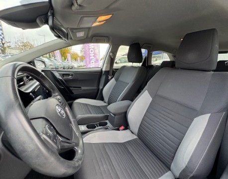 AURIS TOURING SPORTS HSD 136H TECHNOLINE 100CH