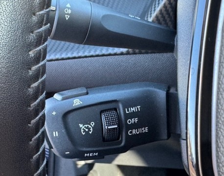 208 1.5 BLUEHDI 100CH S&S ALLURE + TOIT PANORAMIQUE